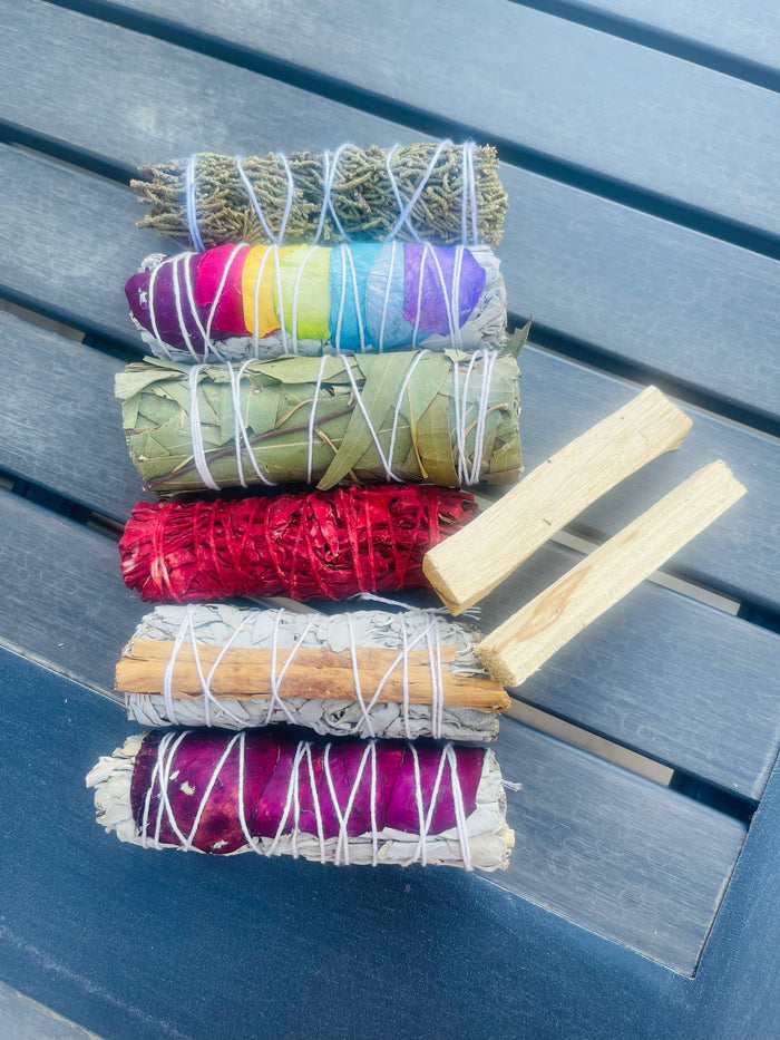 Sage Variety Pack #7 (8 pcs which consist of Juniper, 7-Chakras, Eucalyptus, Dragon Blood, Cinnamon, Rose, Palo Santo Stick)